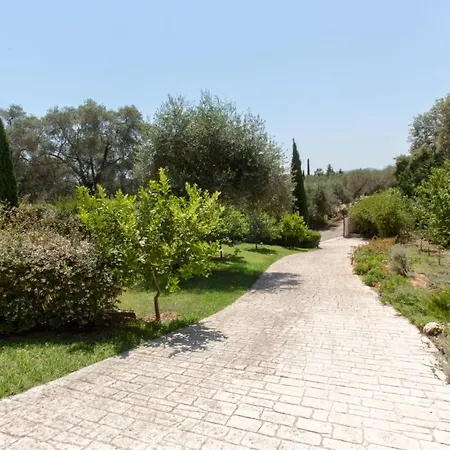 아파트 Kalimera Countryside Faiakes
